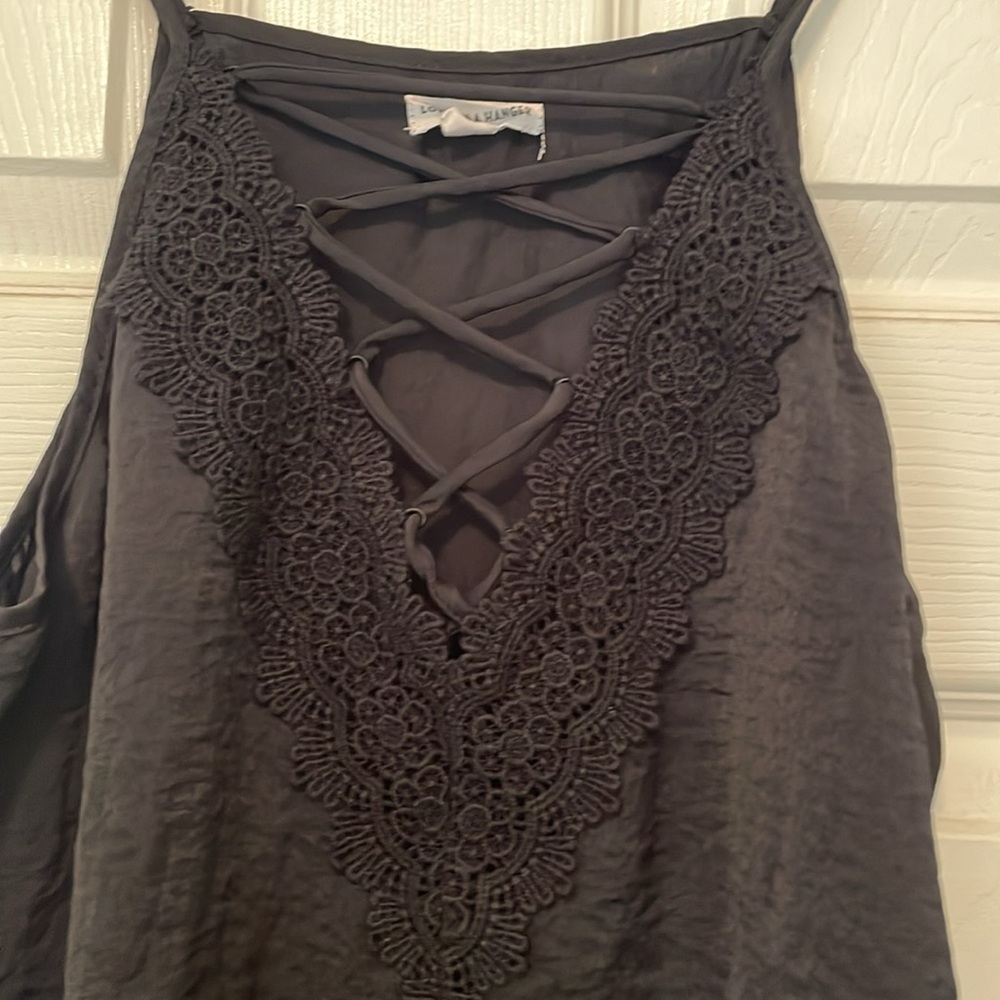 Love on a hanger women’s medium tank top /camisole black